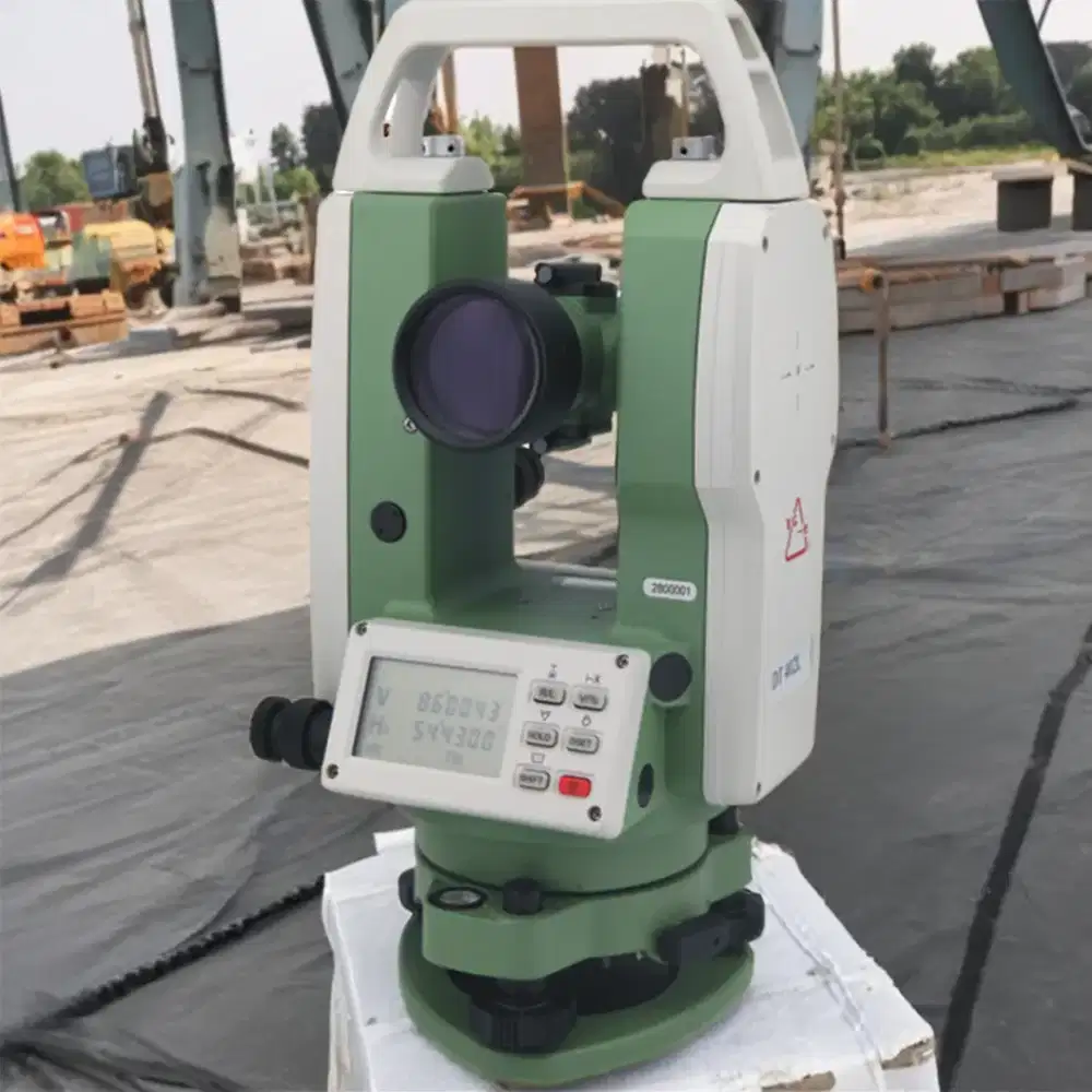 Electronic Digital Theodolite/Teodolit elektronik. Merek FOIF DT402L