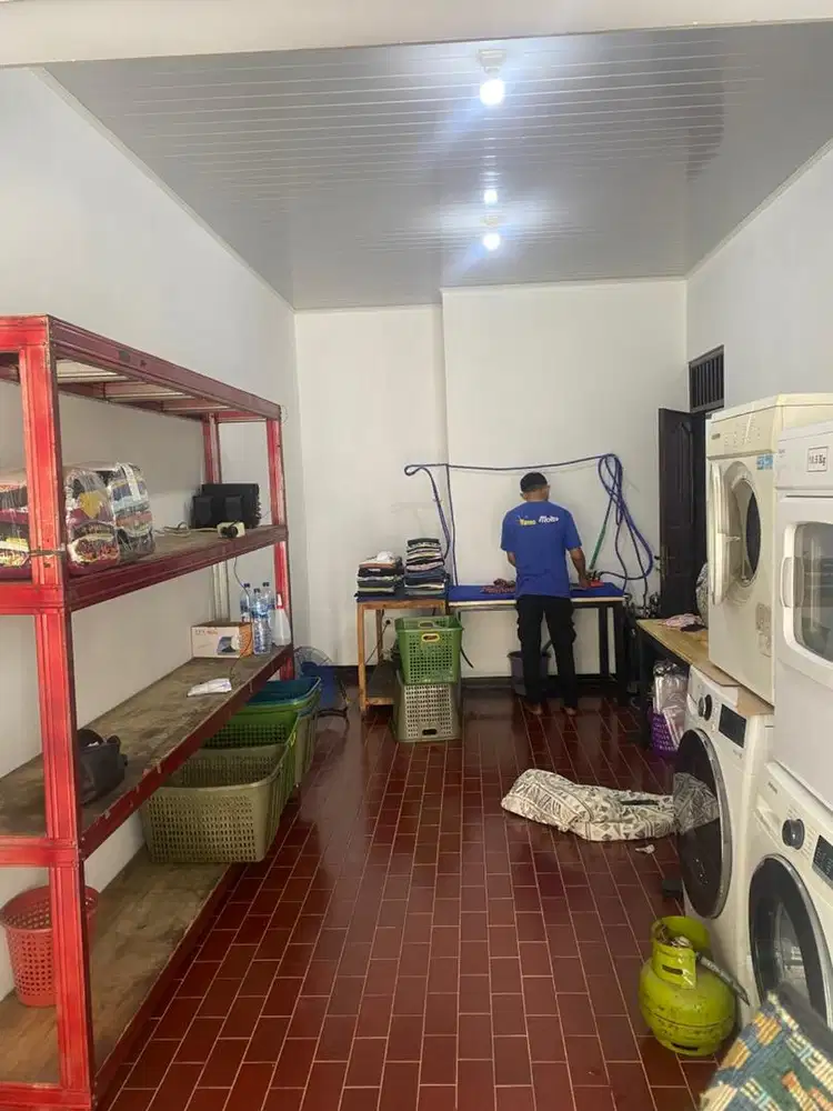 DICARI KARYAWAN LAUNDRY