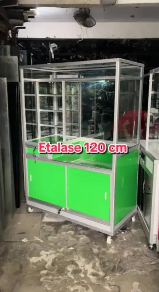 Etalase dan meja