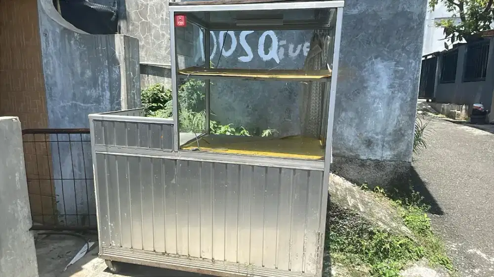 Etalase untuk dagang