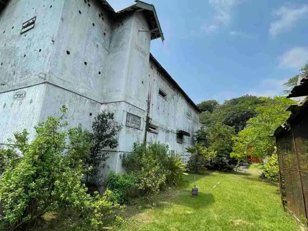 Tanah dan Rumah di Gempol - Pasuruan nol jalan raya area ramai