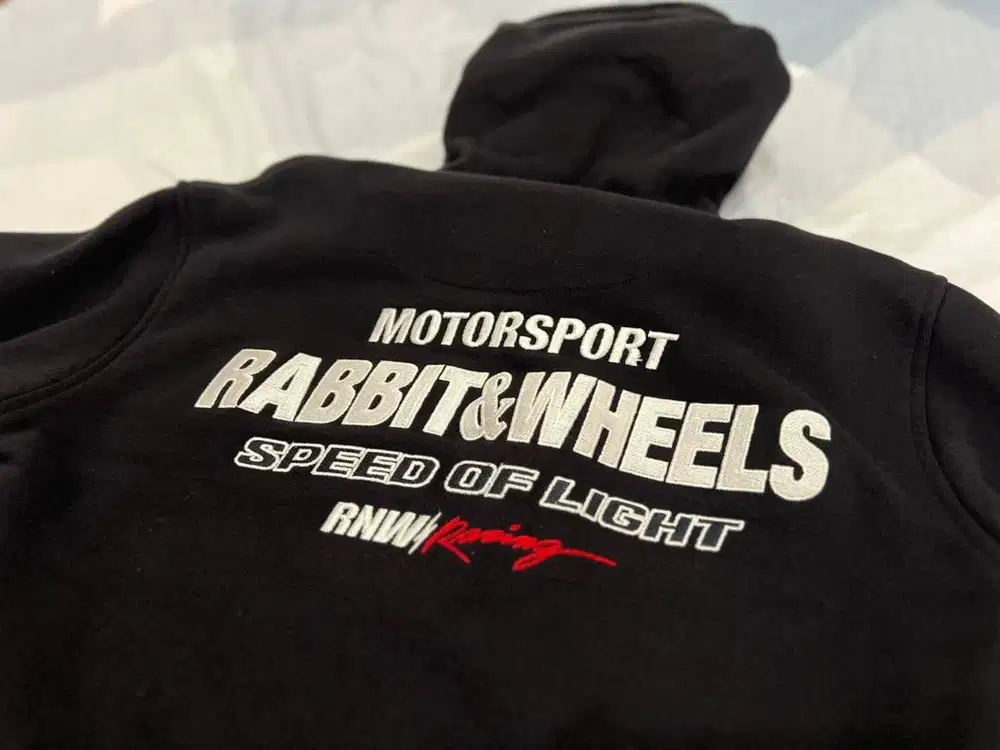 Jaket Hoodie Rabbit and Wheels