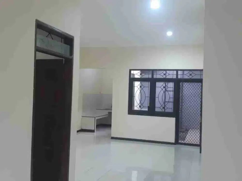 rumah disewakan pondok Tjandra indah Rungkut lokasi strategis raya MERR