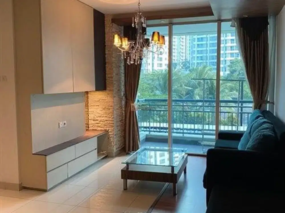 Langsung ke Mall Central Park Sewa 2BR Furnished Bagus di Central Park Residence Akses ke Taman Anggrek, Neo Soho Fasilitas Kolam Renang, Sauna, Gym