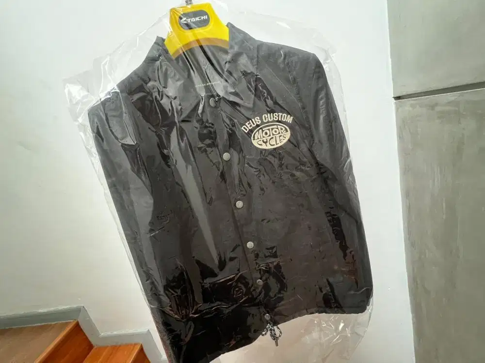 Jaket Deus Ex Machina