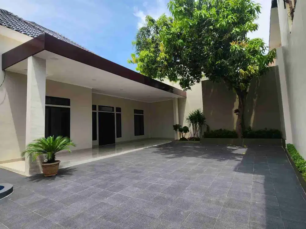 Rumah Siap Huni Jl. Halmahera Semarang