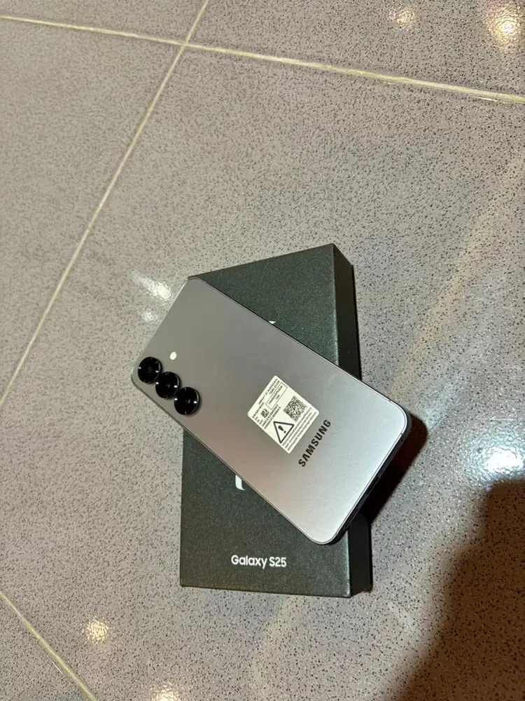 Samsung S25 12/512 bs tt Huawei 80 pura