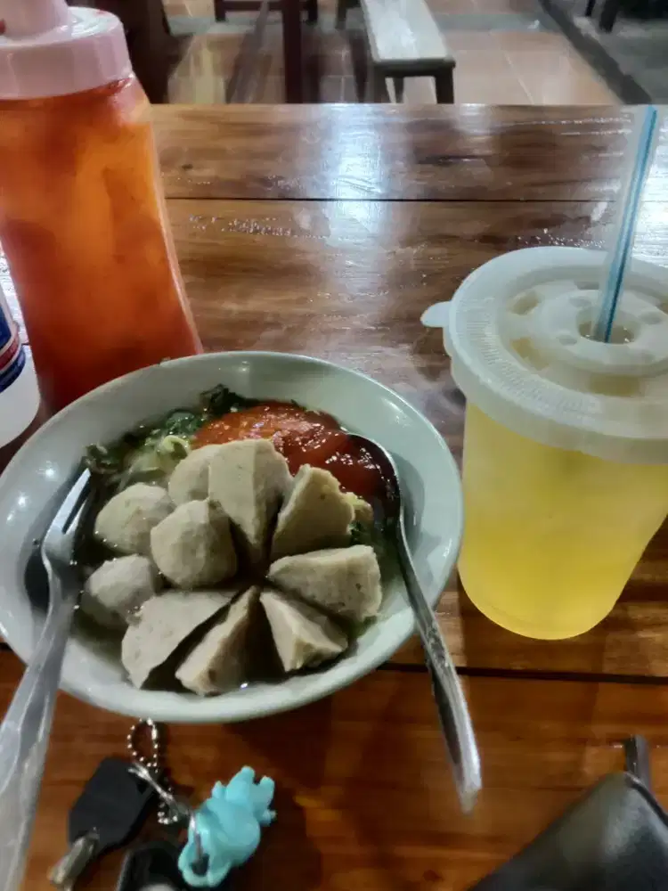 Mencari pekerjaan yg halal