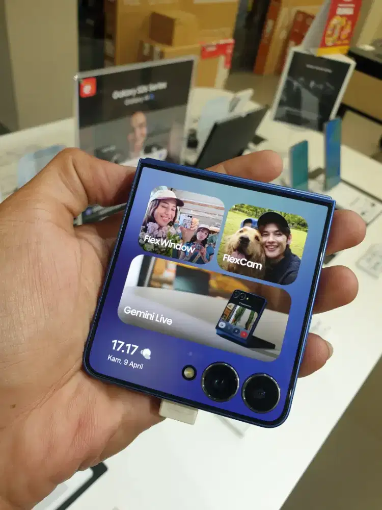 SAMSUNG Z FLIP7 GARANSI AKTIF 2 TAHUN DAN BONUS SPEAKER PREMIUM