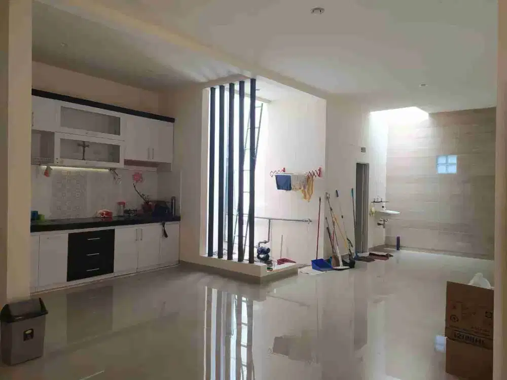 SEWA RUMAH TENGAH KOTA DEKAT TSM GATSU (FF)