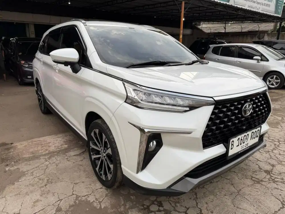 veloz Q at matic 2023 putih km low