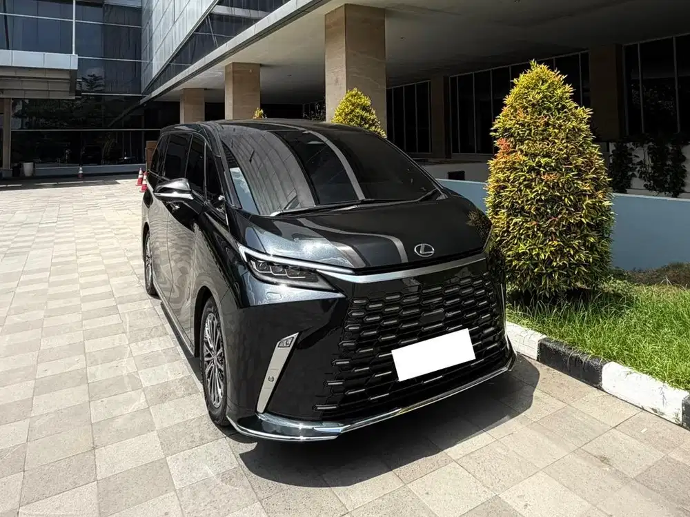 (KM 1rb LIKE NEW) LEXUS LM350H 2025 FULL ORIGINAL