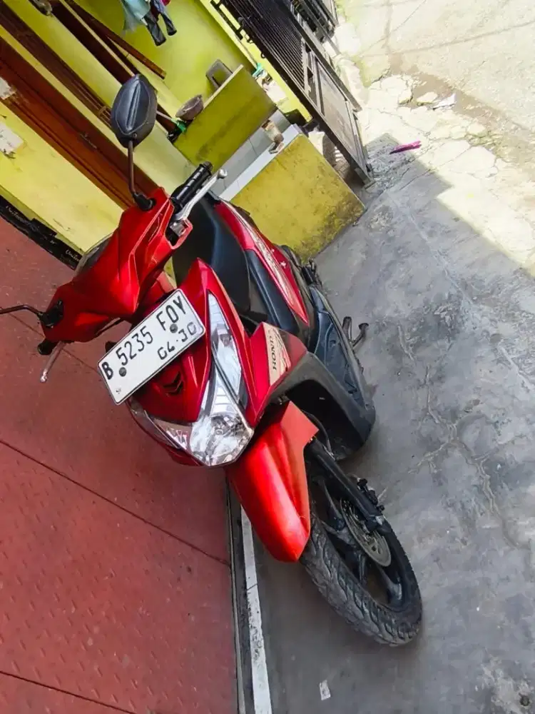 Honda Beat Tahun 2013 injeksi Sudah BBN
Ss lengkap bpkb,stnk,faktur