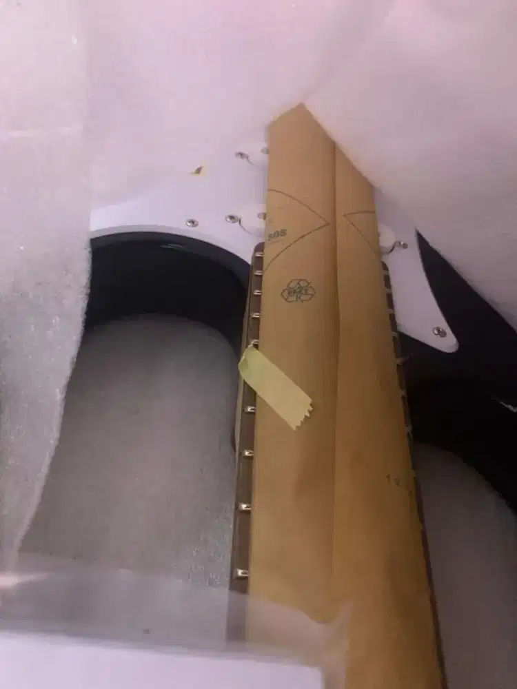 Guitar listrik yamaha