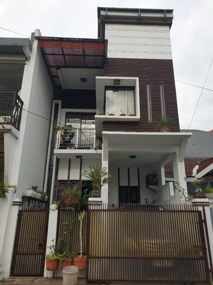 Dijual Cepat Rumah Tinggal Minimalis Modern (Full Furniture)