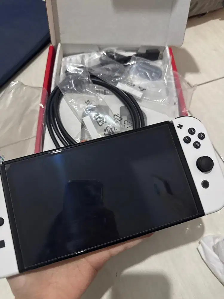 (SEMARANG) NINTENDO SWITCH OLED OFW (BELI BARU KMRN BGT)