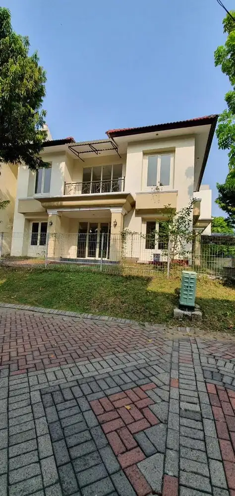 DIJUAL RUMAH GRAHA FAMILI / FAMILY MINIMALIS TERAWAT HOOK KOSONGAN
