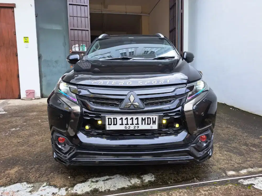 Pajero ROCKFORD DAKAR 2.4 Dakkar Limited Edition Ultimate 2019 / 2018