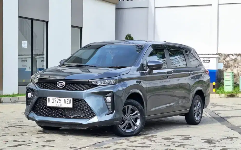 (Tdp1jt) Xenia R Deluxe 1.3 AT 2023 Abu2