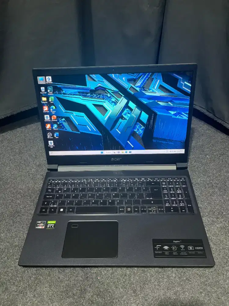 Dijual laptop editing game Acer Aspire 7 amd ryzen 5 (ram 16/nvme 512)