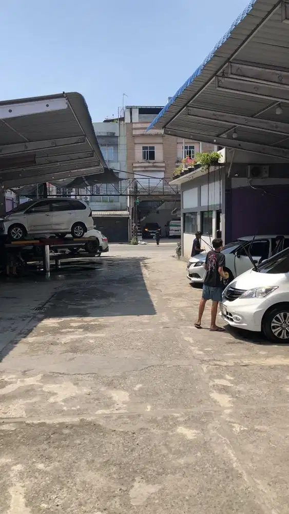 DIBUTUHKAN KARYAWAN DOORSMER MOBIL HIDROLIK