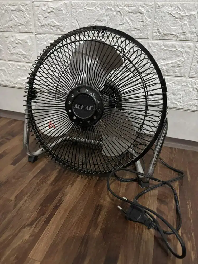 KIPAS ANGIN SEKAI HFN 950 , BALING-BALING BESI