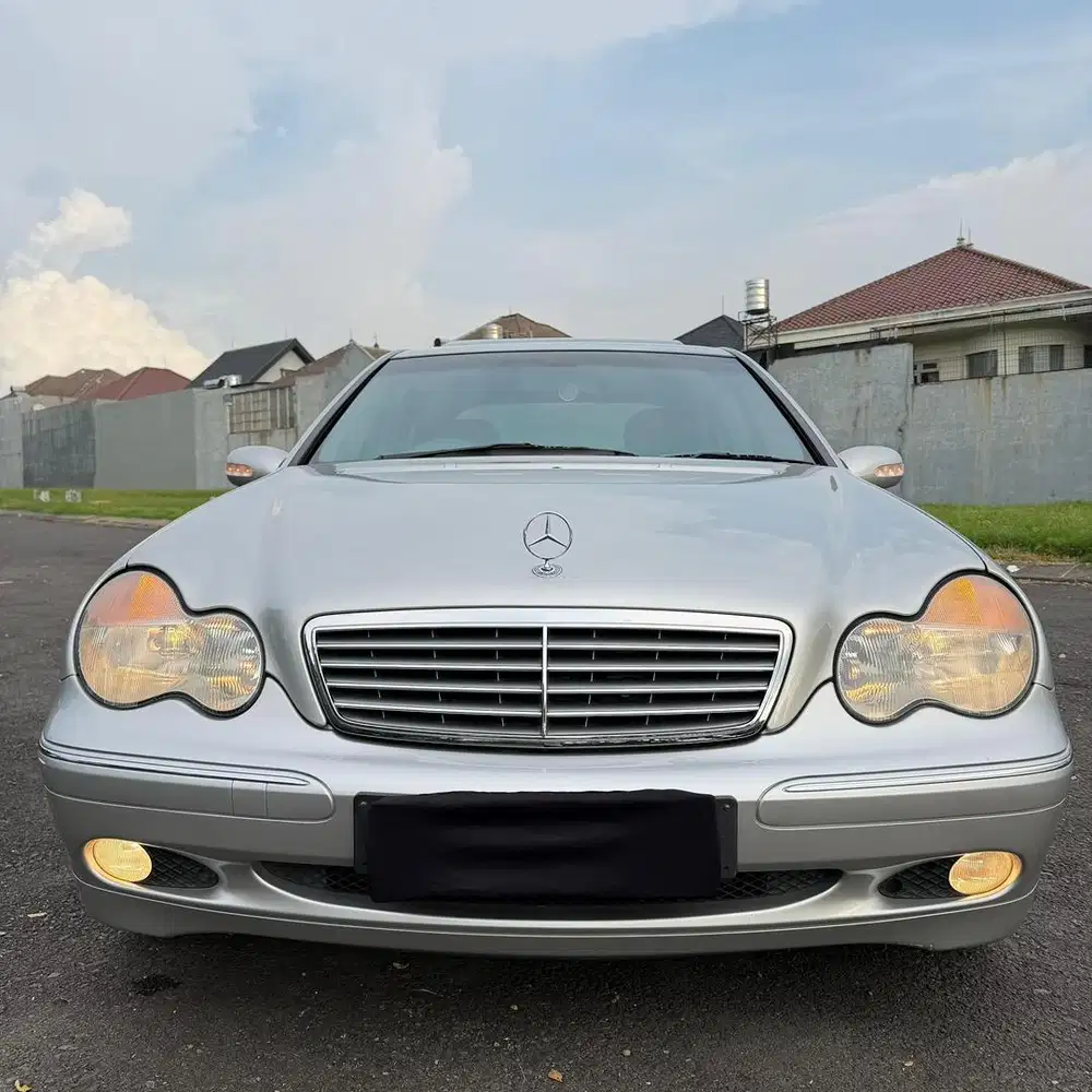 Mercedes benz c240 2002 low km simpanan