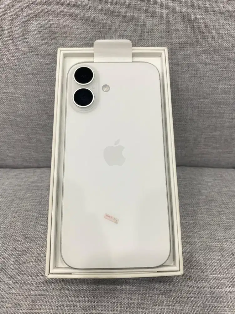 Iphone 16 128 ibox garansi panjang