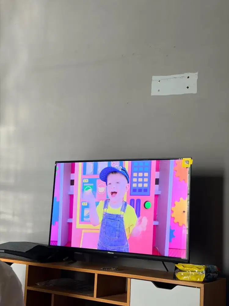 TV Hisense 32 in Vidaa Smart TV