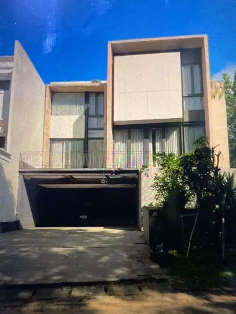 RUMAH PIK G HOUSE TURUN HARGA VIEW DANAU