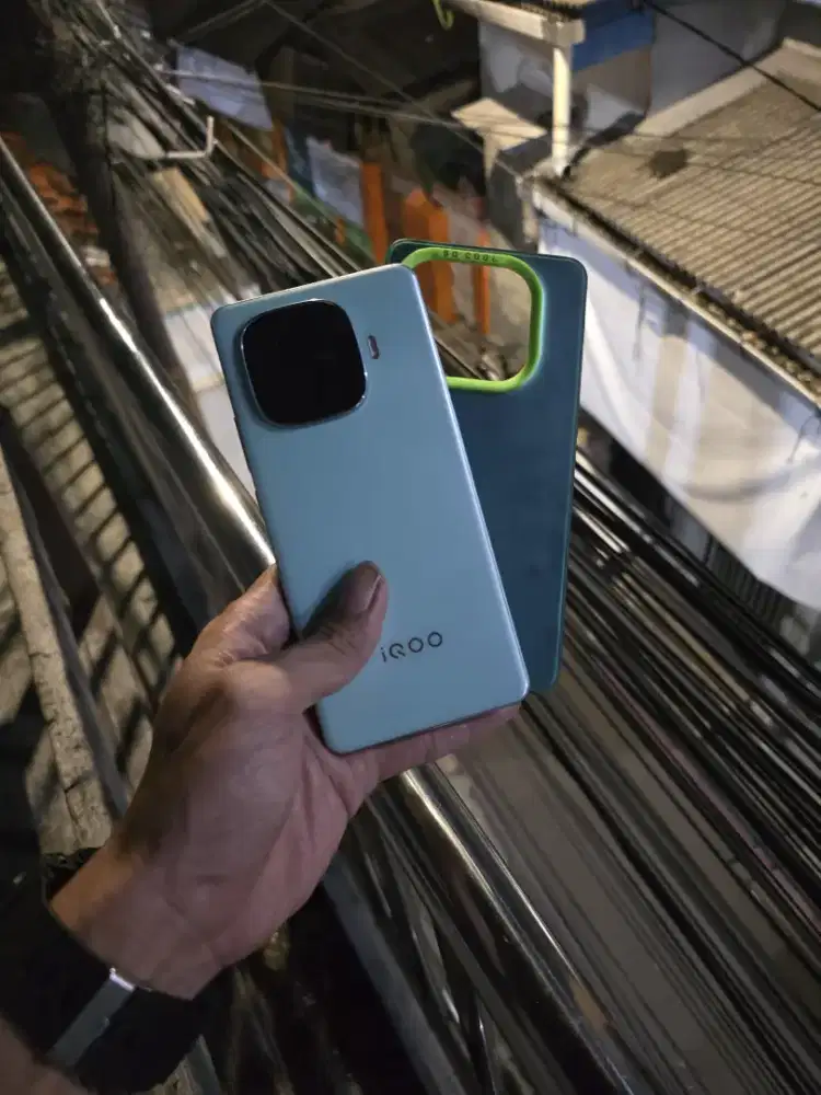 IQOO Z9 5G RAM 8/256 HP+CAS ORII