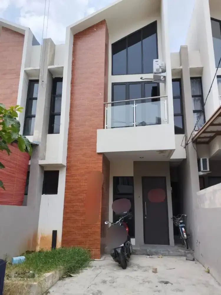 RUMAH SEPATAN DEKAT BANDARA SOETA