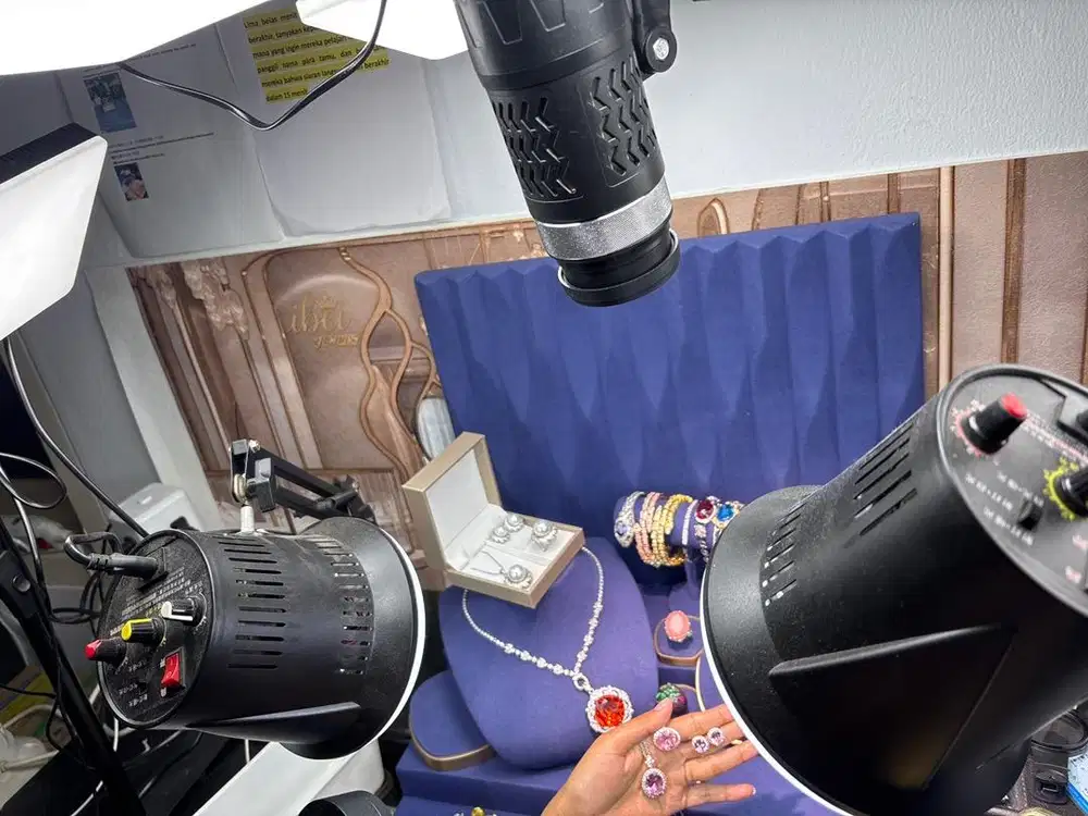 WE ARE HIRING! HOST LIVE, Admin, PACKING, ASISTEN RUMAH TANGGA