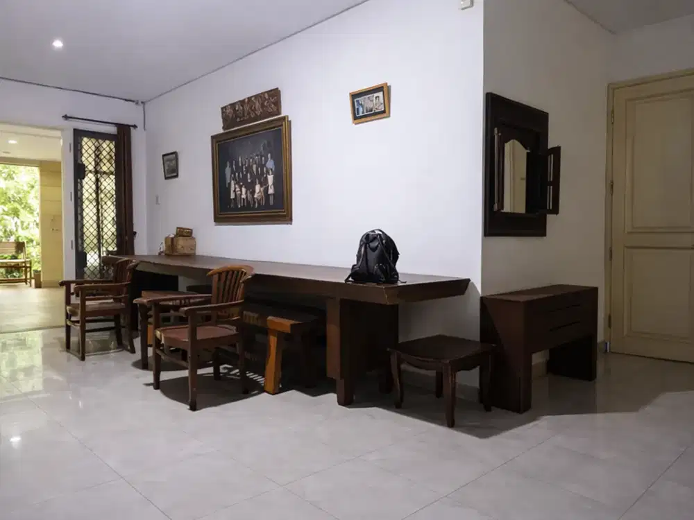 dijual rumah di rafles hils Cibubur