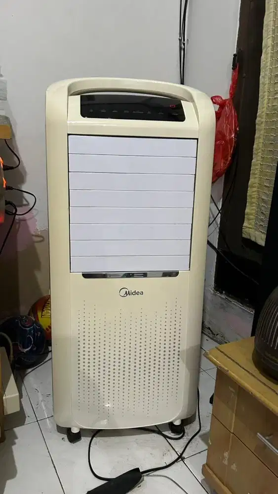 Midea Air Cooler - AC200-W - 3 In 1 Cooler - Purifier - Humidifier