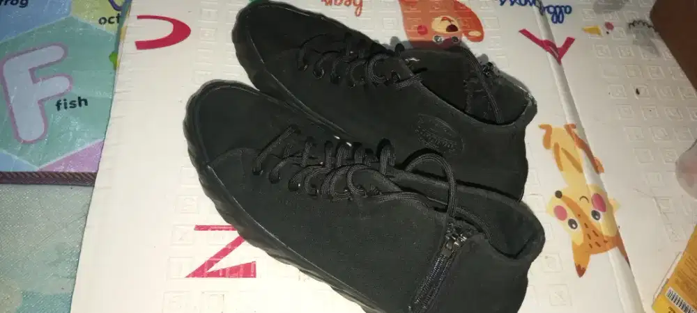 Sepatu Cardinal High Top