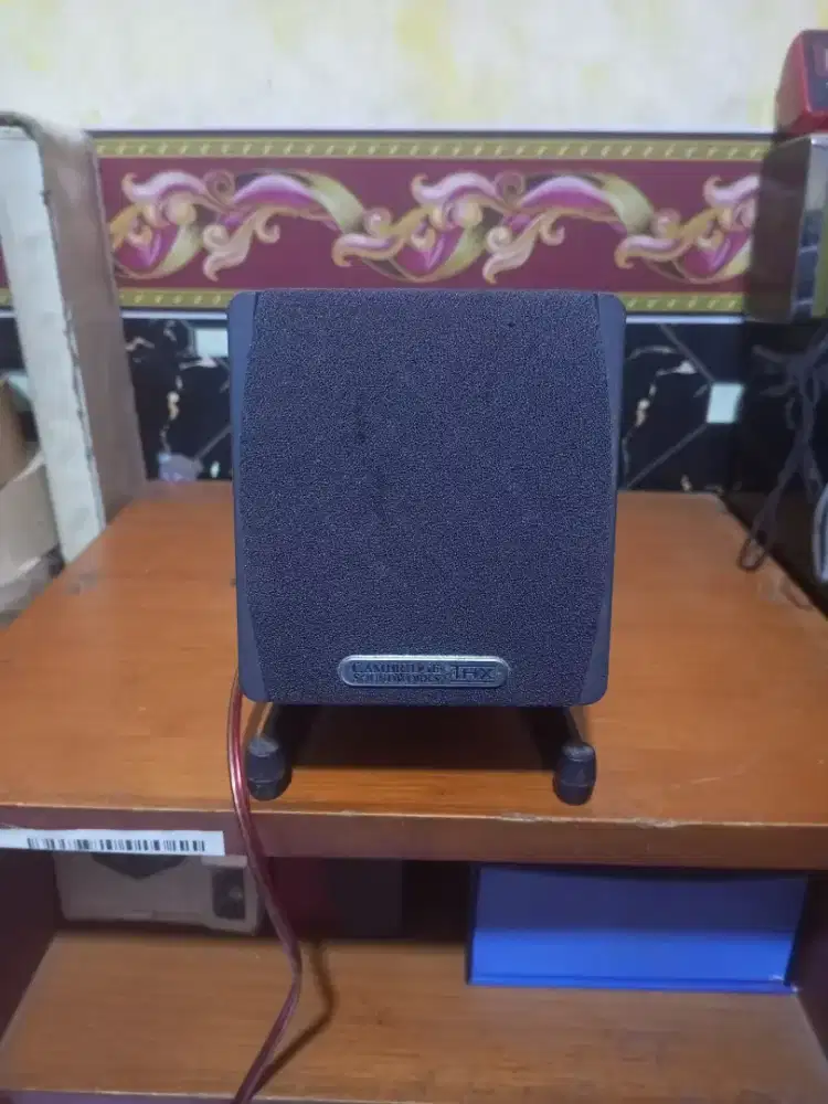 1 unit speaker satelit THX cambridge