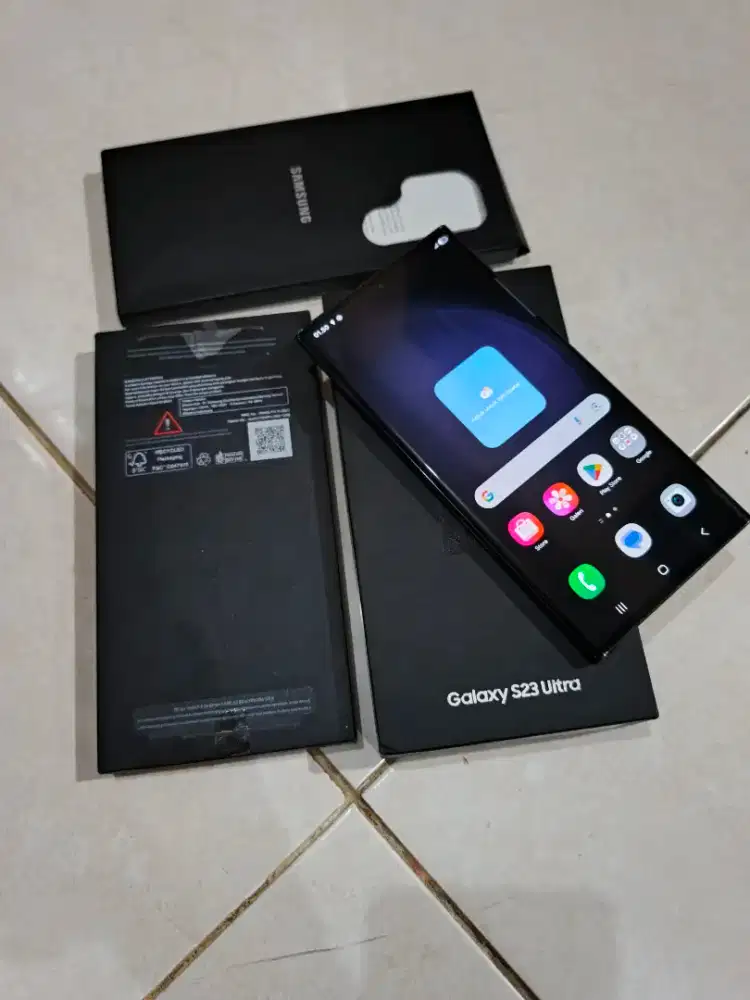 Samsung S23 Ultra 12/512 Sein fullset mlusss 98% , mnus spker atas aja