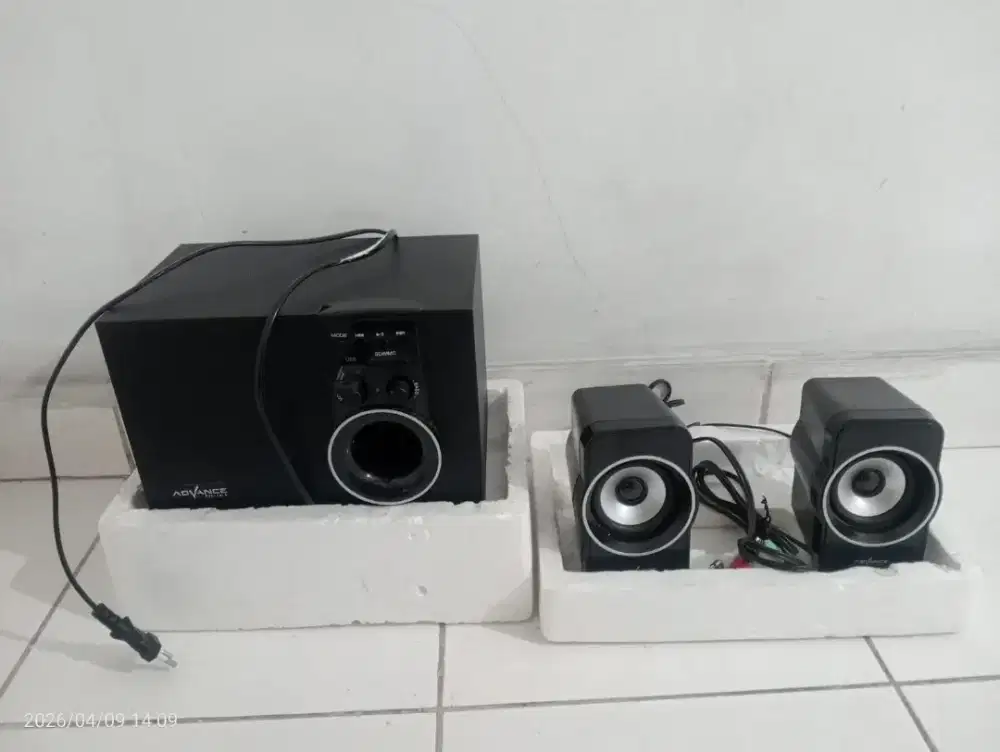 Di jual speacker bloutooth msh ori.Nge bass 100%Jernih