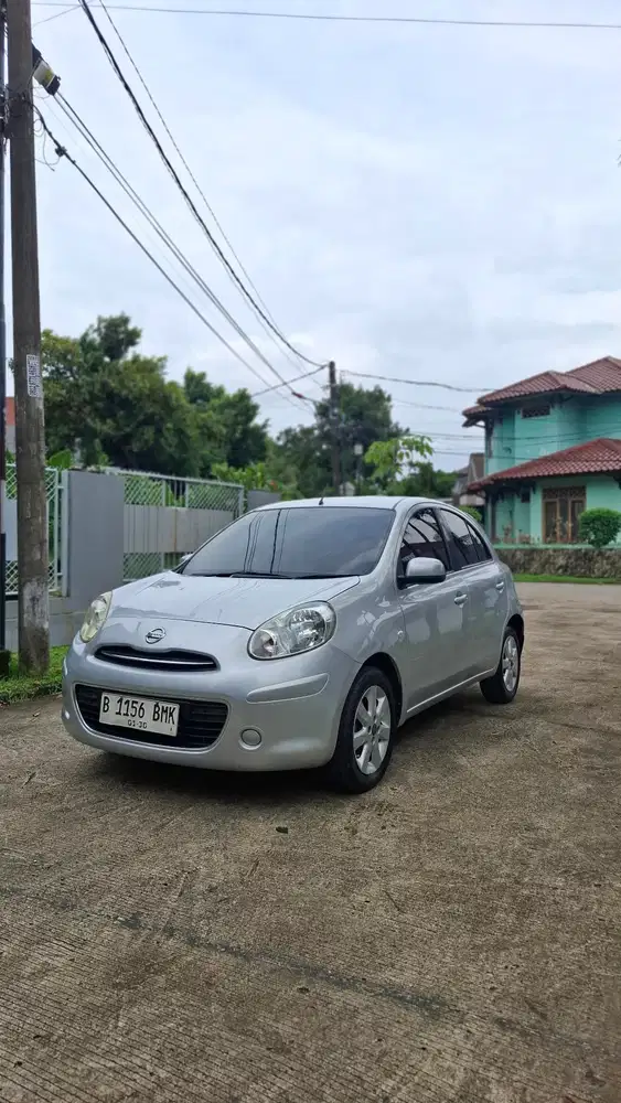 Nissan March L MT tahun 2012 Good Condition