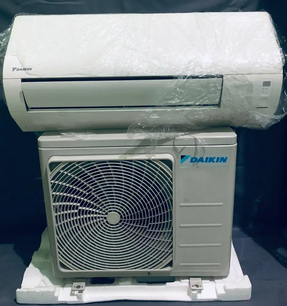 AC DAIKIN 1/2 PK BARU 4 BULAN