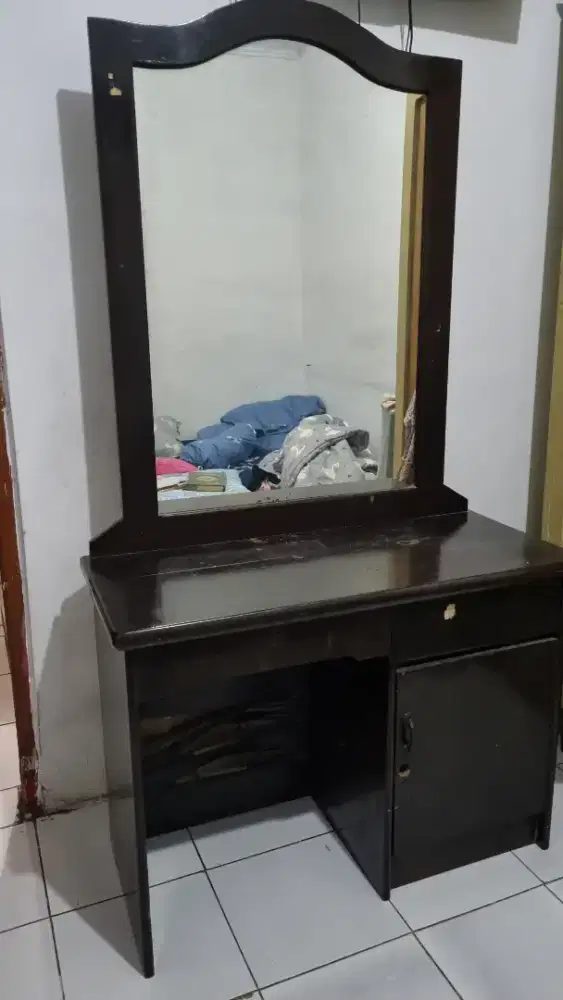 Meja Kaca Rias Kayu Jati