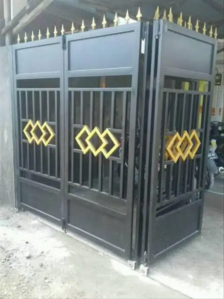 Pintu gerbang lipat