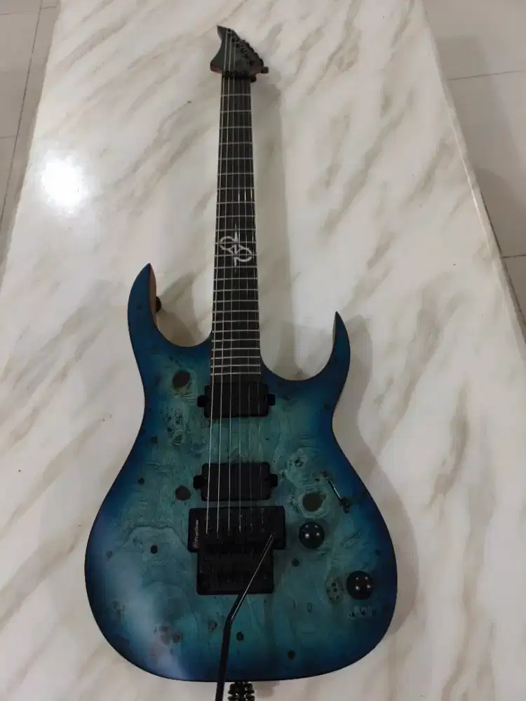 Solar gitar no Ibanez schecter