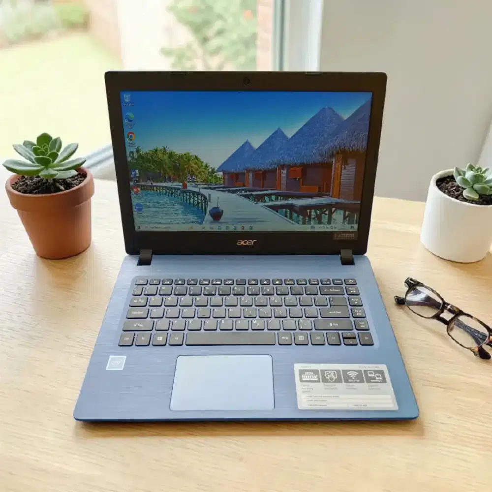 LAPTOP SSD NGEBUT SLIM MULUS LIKE NEW NO MINUS