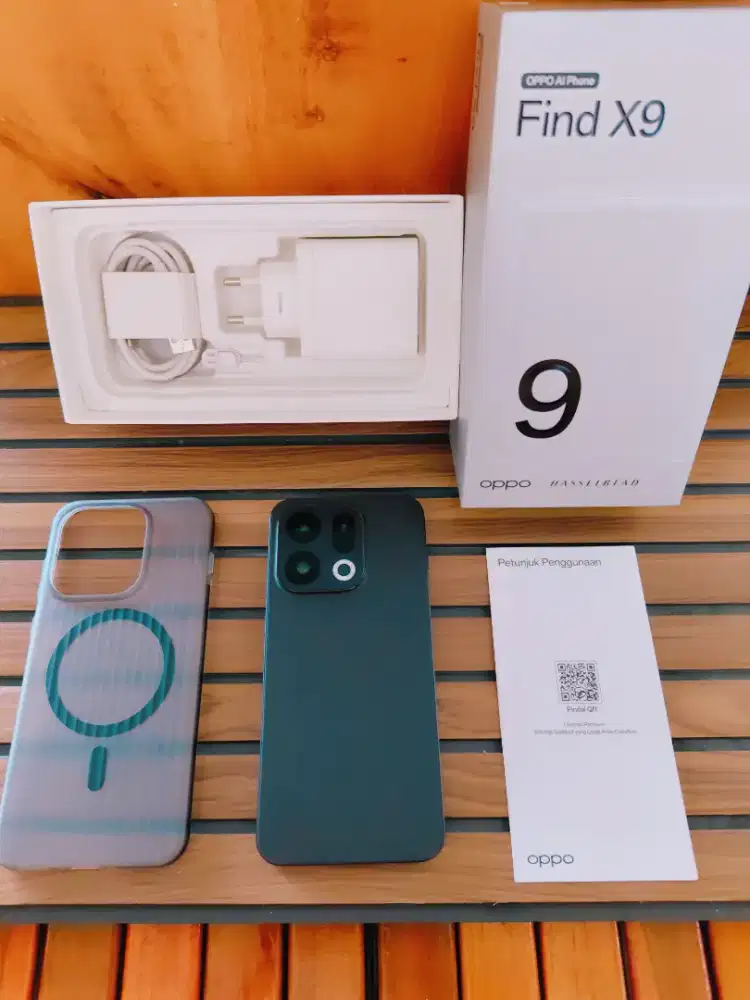 Oppo Find X9 5G 12/256 Mulus Fullset Ori Garansi Panjang 2027