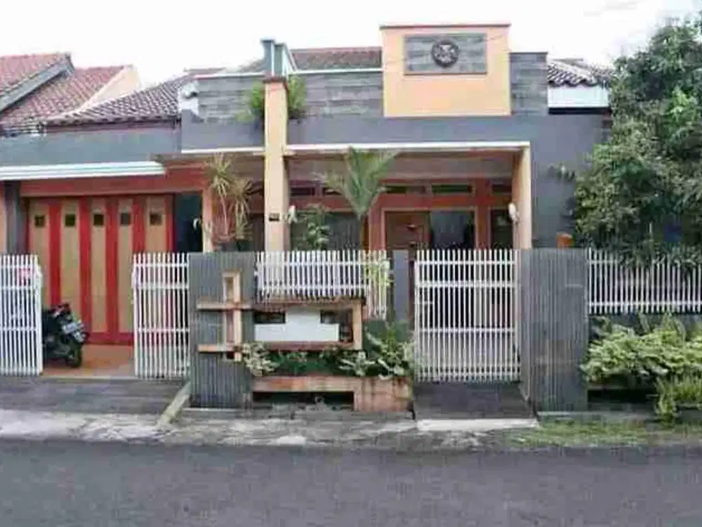 Rumah perum Gumilir Indah Cilacap dekat Polres