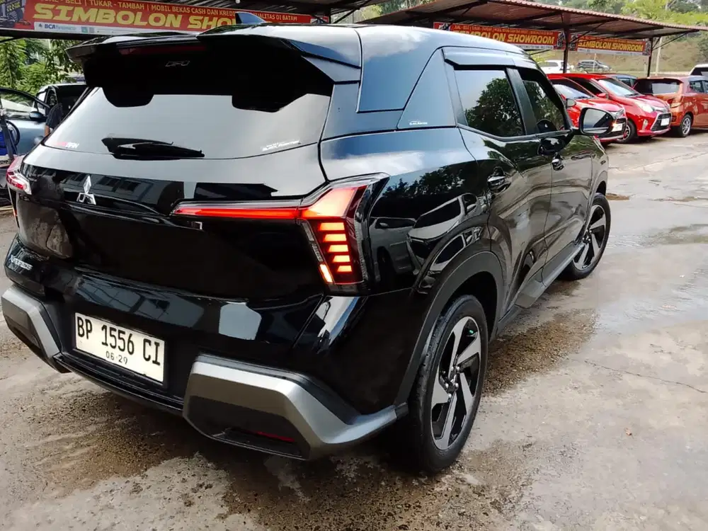 MITSUBISHI XFORCE  PAJAK HIDUP STNK BPKB LENGKAP AUTO SEPERTI BARU