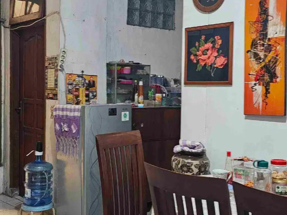 dijual rumah di siwalankerto timur 1