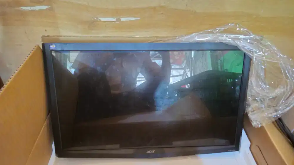 Monitor 23in Acer lengkap